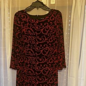 Semi formal dress with 3/4 long sleeve